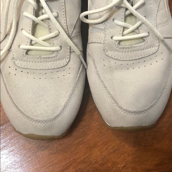 Reebok Sneakers - Picture 4 of 12